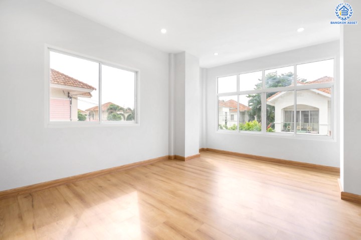 *****บ้านเดี่ยวมือสองย่านนนทบุรี ม.บุษราคัม กรีนวิลล์ ปิ่นเกล้า-วงแหวน #หลังมุม เนื้อที่กว้างขวางถึง 71 ตร.ว. ฟังก์ชัน 3 ห้องนอน 2 ห้องน้ำ 2 ที่จอดรถ บ้านตกแต่งใหม่ พร้อมเข้าอยู่ น่าอยู่อาศัย บนทำเลเดินทางสะดวก ใกล้เซ็นทรัลเวสต์เกต, ทางด่วน "กาญจนาภิเษก" และรถไฟฟ้าสายสีม่วง "สถานีตลาดบางใหญ่"